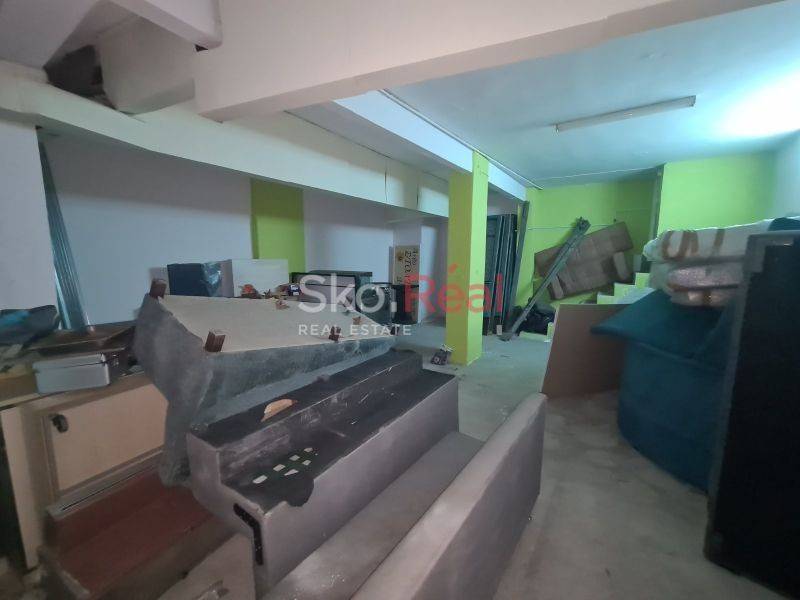 Αποθηκευτικός χώρος 100τ.μ