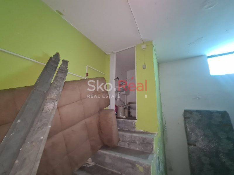 Αποθηκευτικός χώρος 100τ.μ