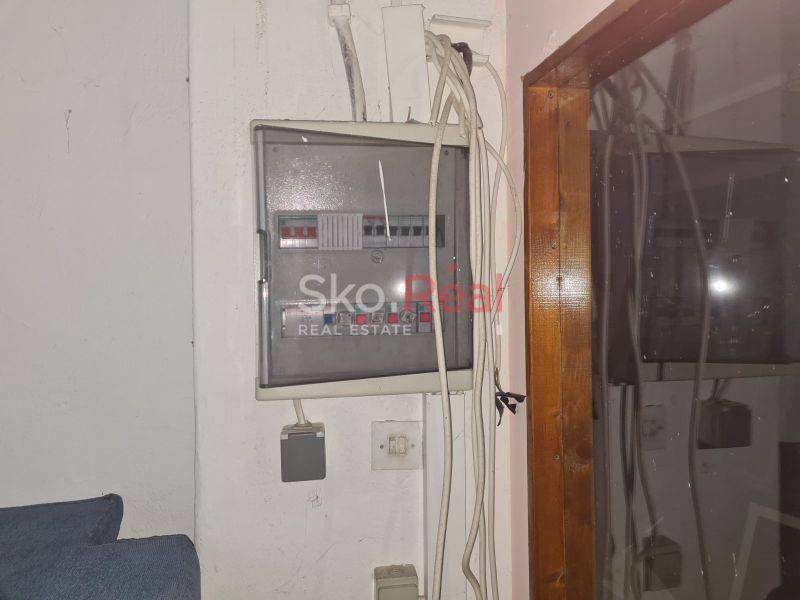 Αποθηκευτικός χώρος 100τ.μ