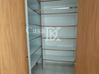 Εντοιχιζόμενη Ντουλάπα