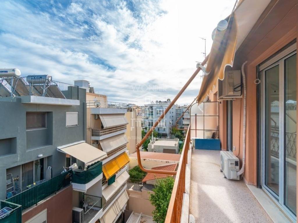 Θέα από μπαλκόνι