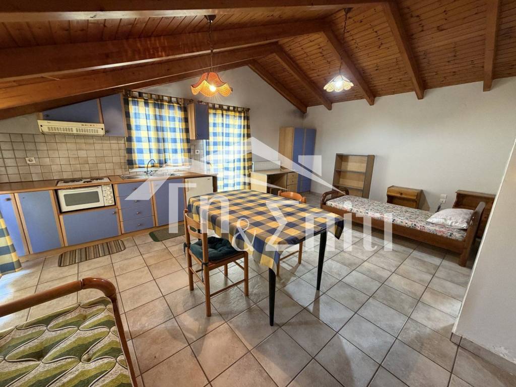 Σαλοκουζίνα