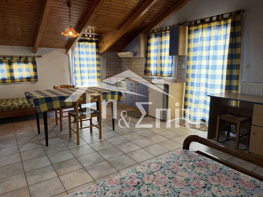 Σαλοκουζίνα