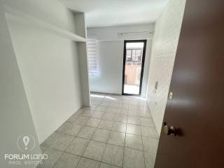 Forumland Real Estate, Είσοδος