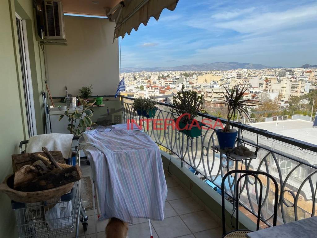 Θέα από μπαλκόνι