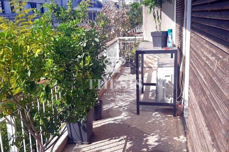 Θέα από μπαλκόνι