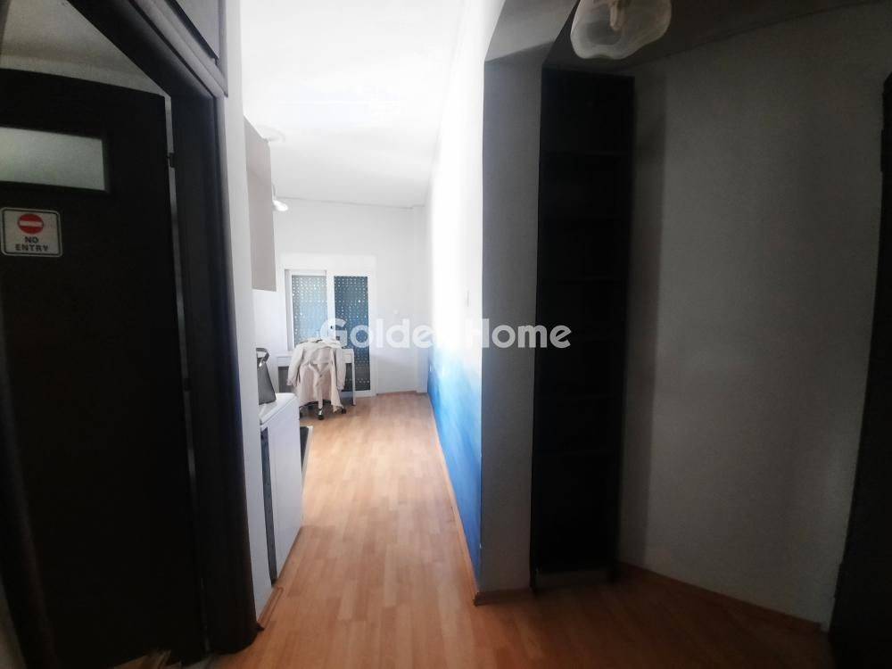 Χολ - Διάδρομος