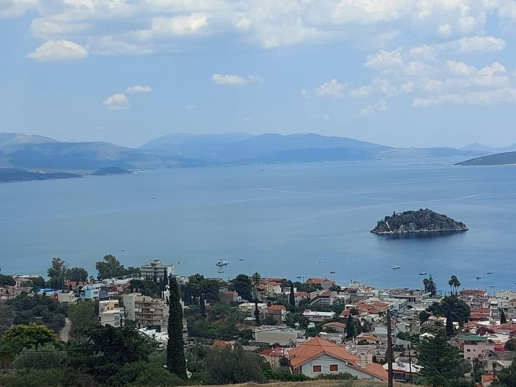 Luxurious construction