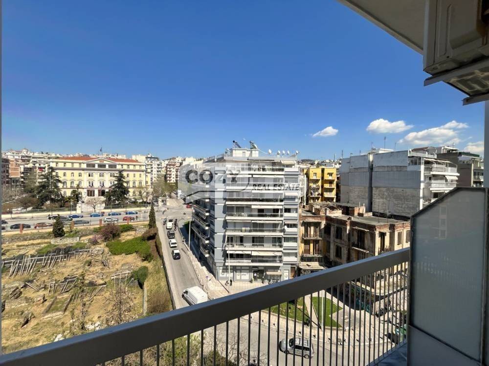 Θέα απο μπαλκόνι