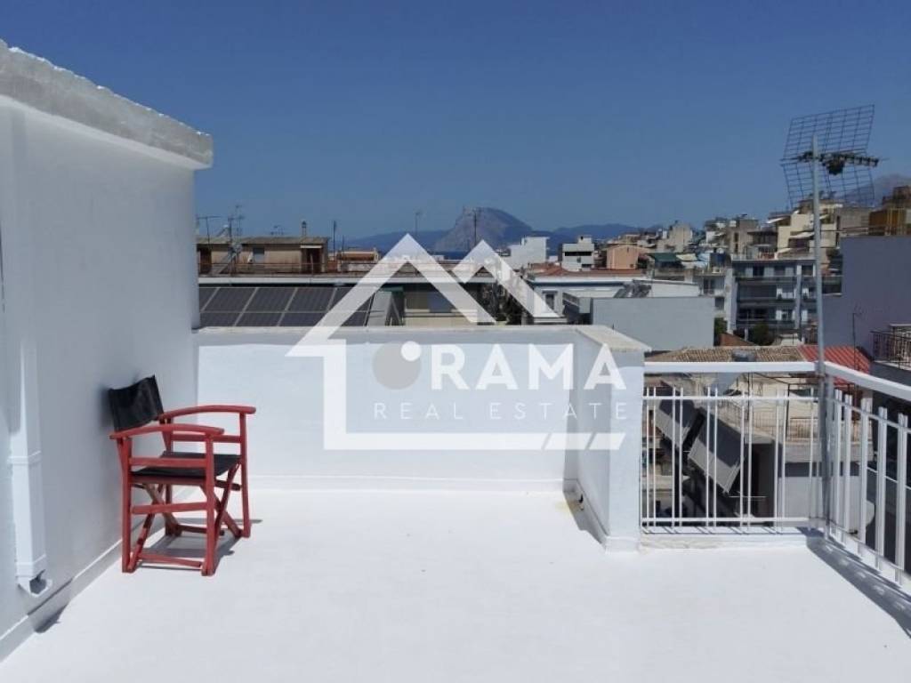 Θέα από μπαλκόνι