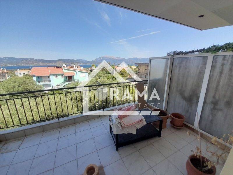 Θέα από μπαλκόνι