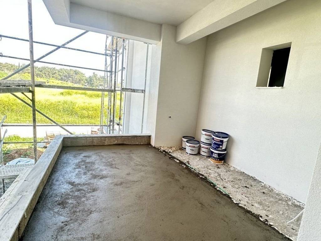 Forumland Real Estate, Γκαρσονιέρα