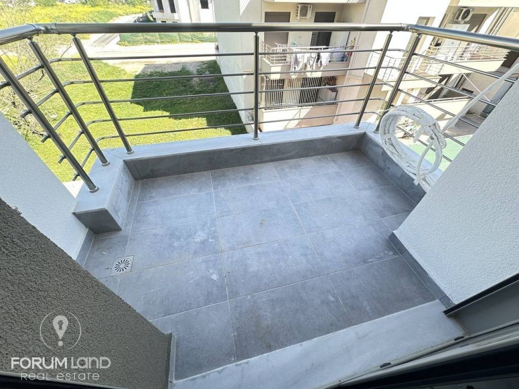 Forumland Real Estate, Βεράντες