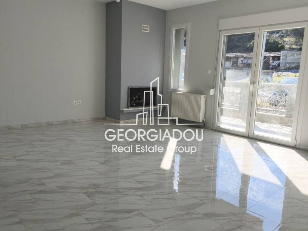 Σαλοκουζίνα