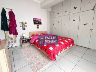 4ος όροφος ★ 3 υπνοδωμάτια ★ 2Κλιματιστικά ★ Ηλεκτρικές συσκευές