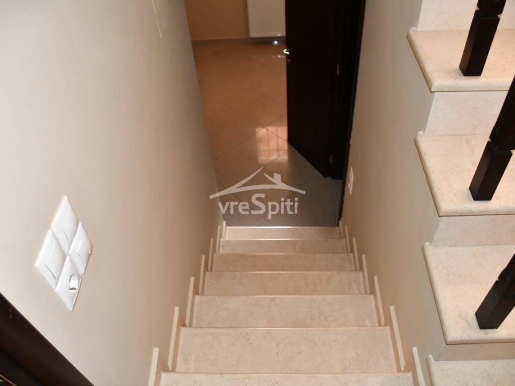 ΕΣΩΤΕΡΙΚΗ ΣΚΑΛΑ