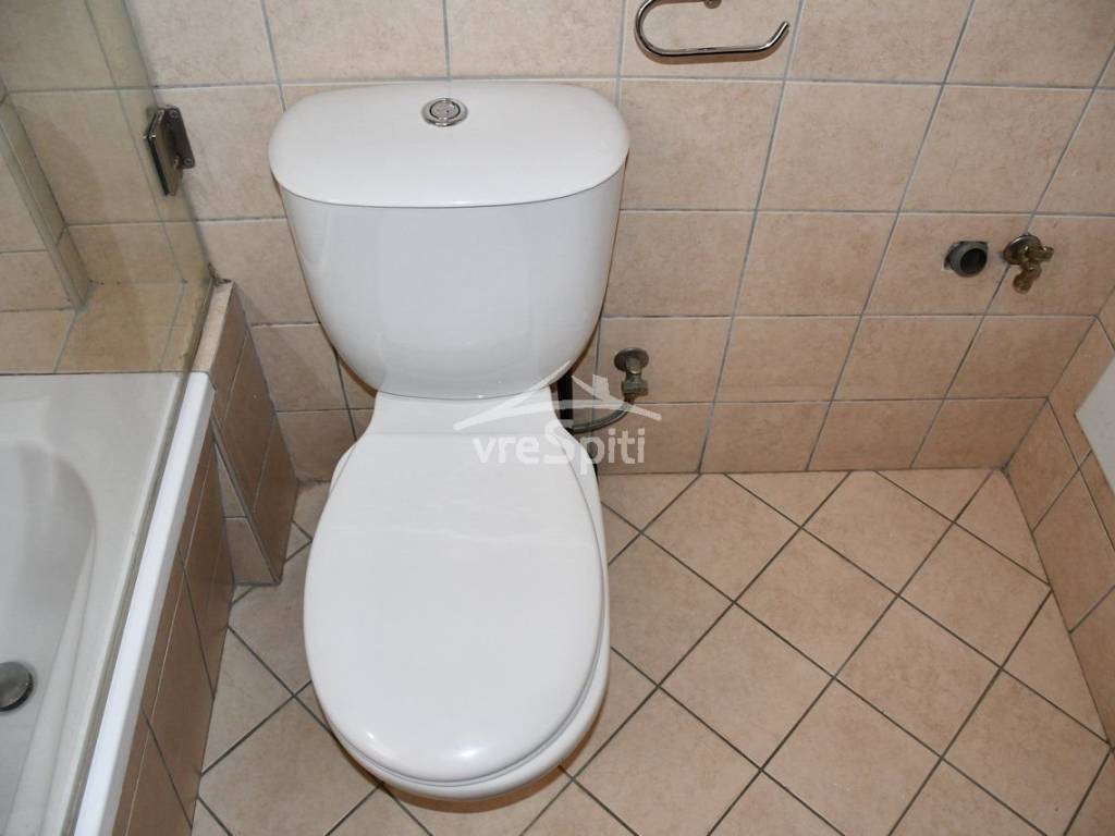 ΚΥΡΙΩΣ ΜΠΑΝΙΟ