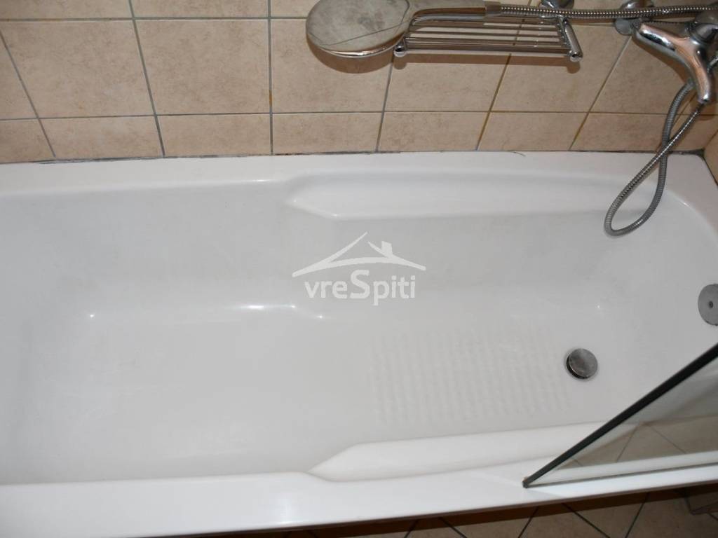 ΚΥΡΙΩΣ ΜΠΑΝΙΟ