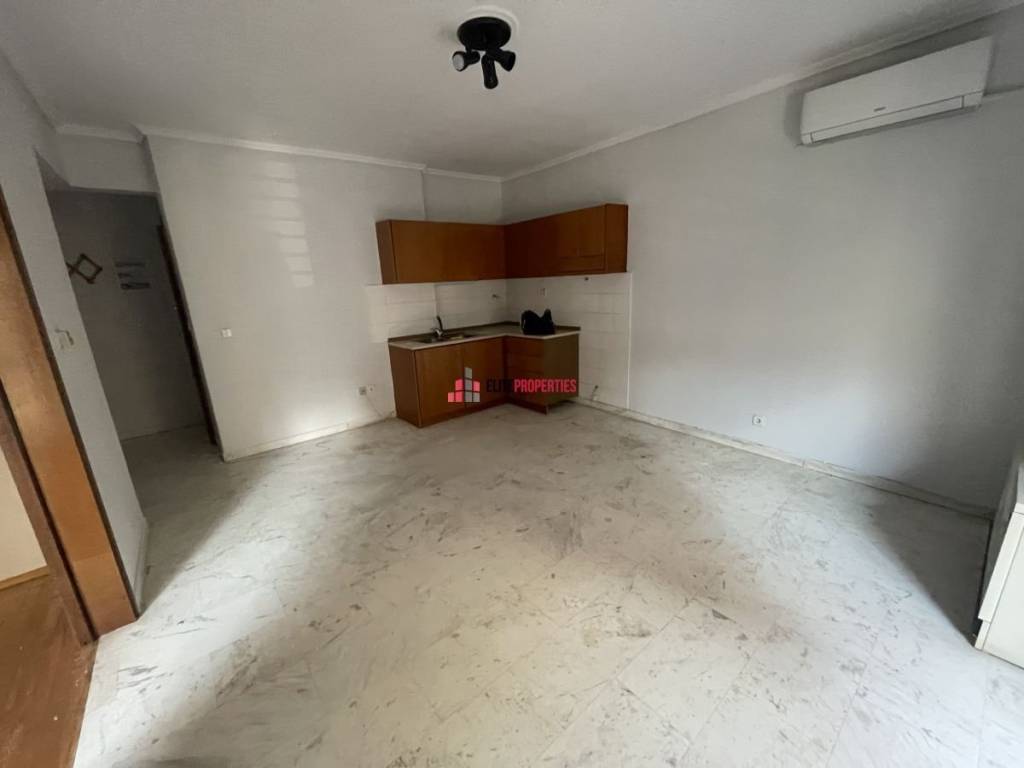 ΣΑΛΟΚΟΥΖΙΝΑ