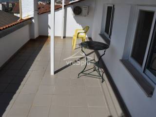 ΜΕΓΑΛΟ ΜΠΑΛΚΟΝΙ