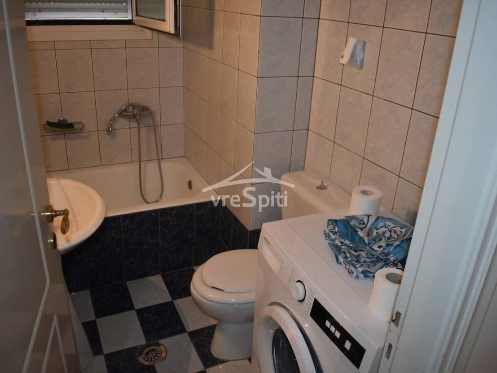 ΑΠΟΨΗ ΛΟΥΤΡΟΥ