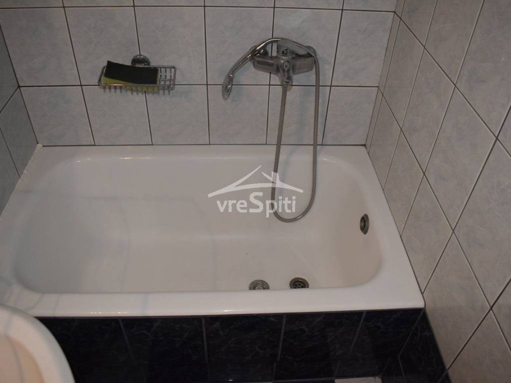 ΑΠΟΨΗ ΛΟΥΤΡΟΥ