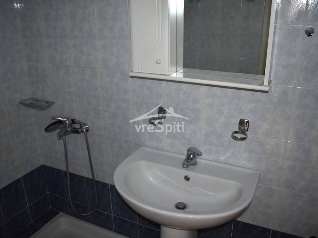 ΑΠΟΨΗ ΛΟΥΤΡΟΥ