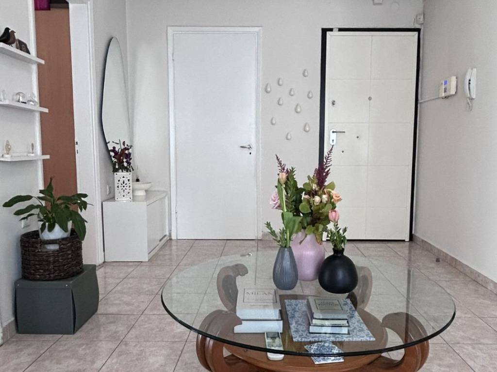 ΕΣΩΤ. ΧΩΡΟΙ