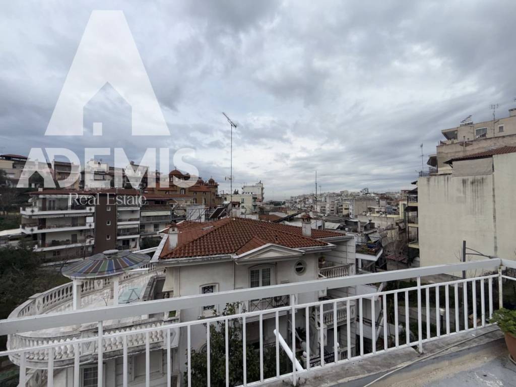 Θέα από μπαλκόνι