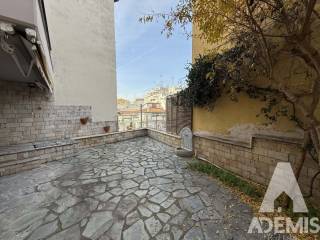 Θέα από μπαλκόνι