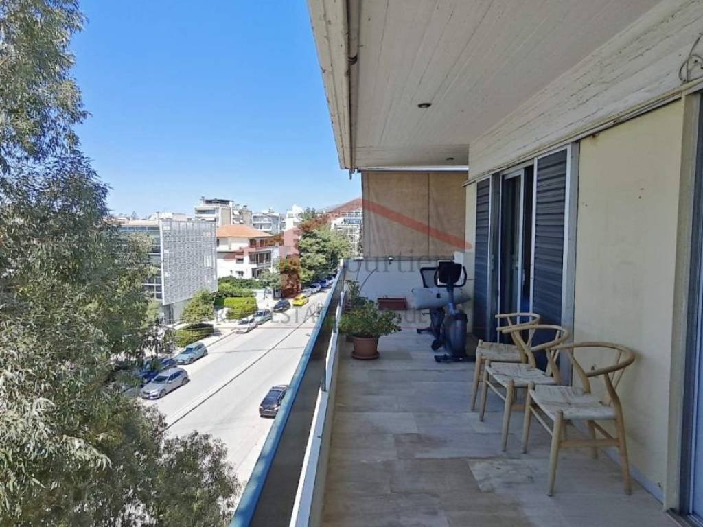 Θέα από μπαλκόνι