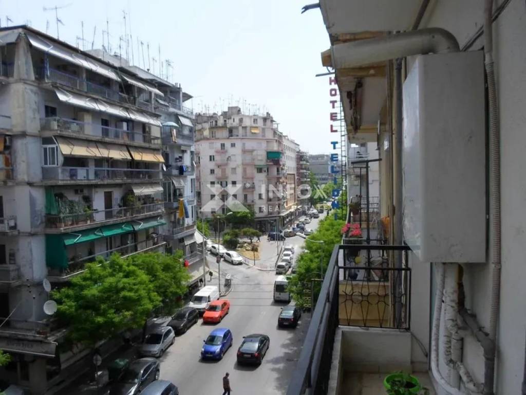 Θέα από μπαλκόνι