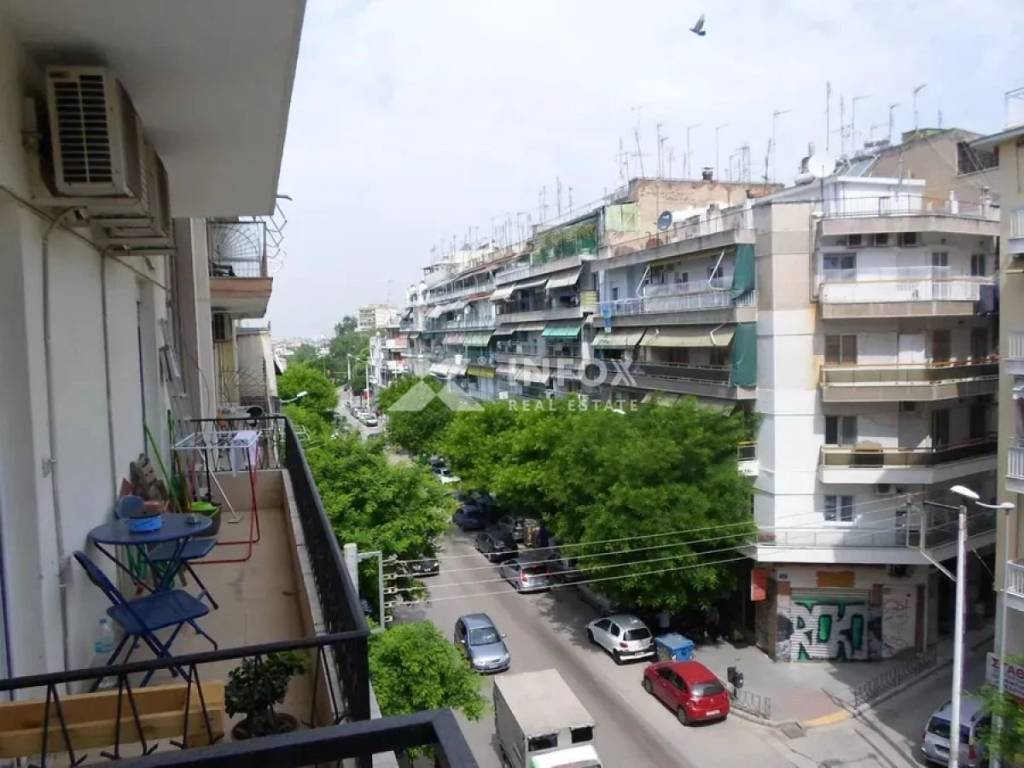 Θέα από μπαλκόνι