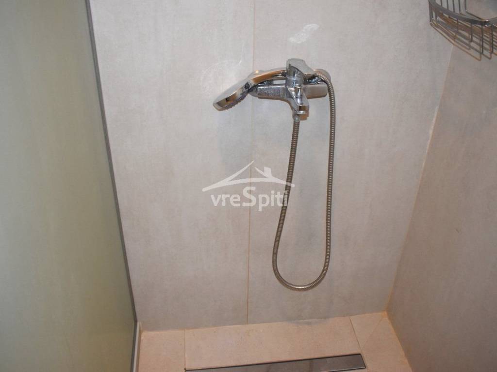 ΑΠΟΨΗ ΛΟΥΤΡΟΥ