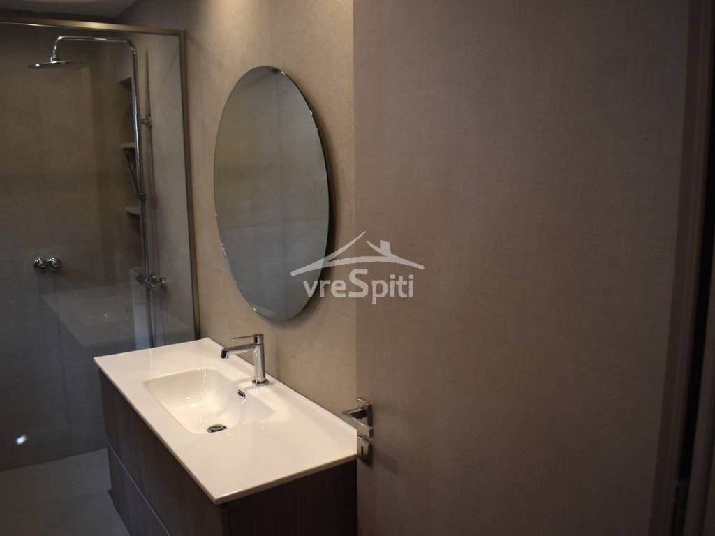 ΑΠΟΨΗ ΜΕΓΑΛΟΥ ΛΟΥΤΡΟΥ