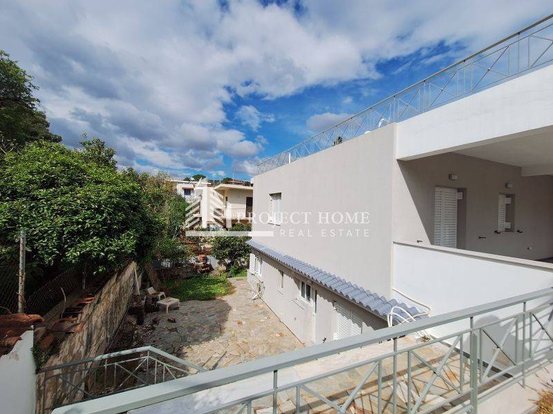 Θέα από μπαλκόνι