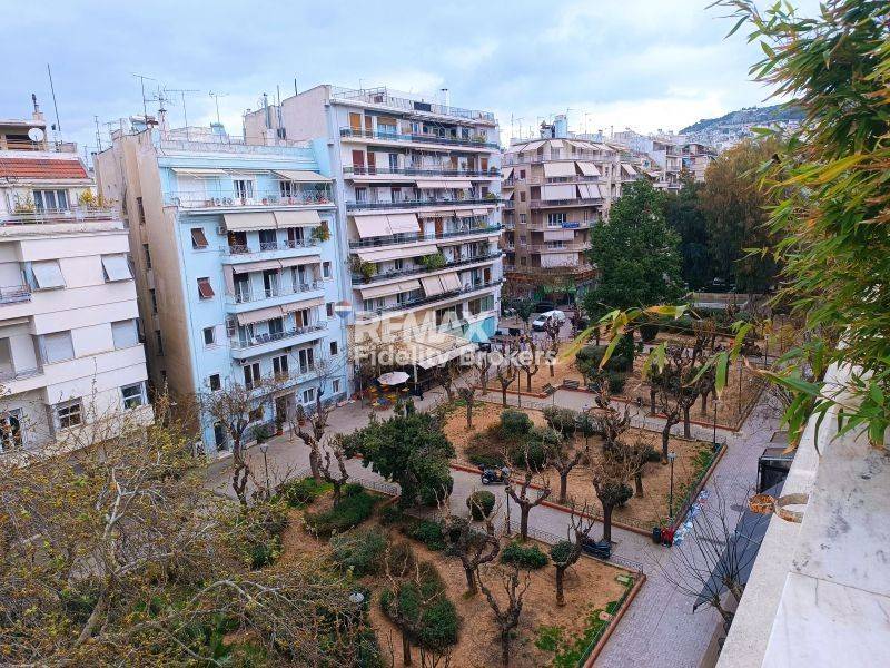 Θέα από μπαλκόνι