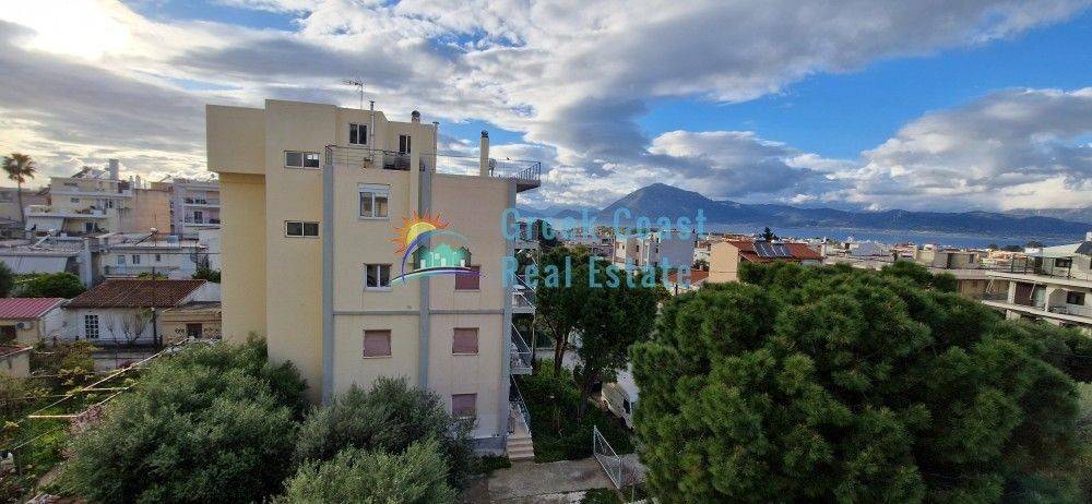 Θέα απο μπαλκόνι