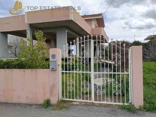 Είσοδος ,άποψη ημιτελούς ισογείου