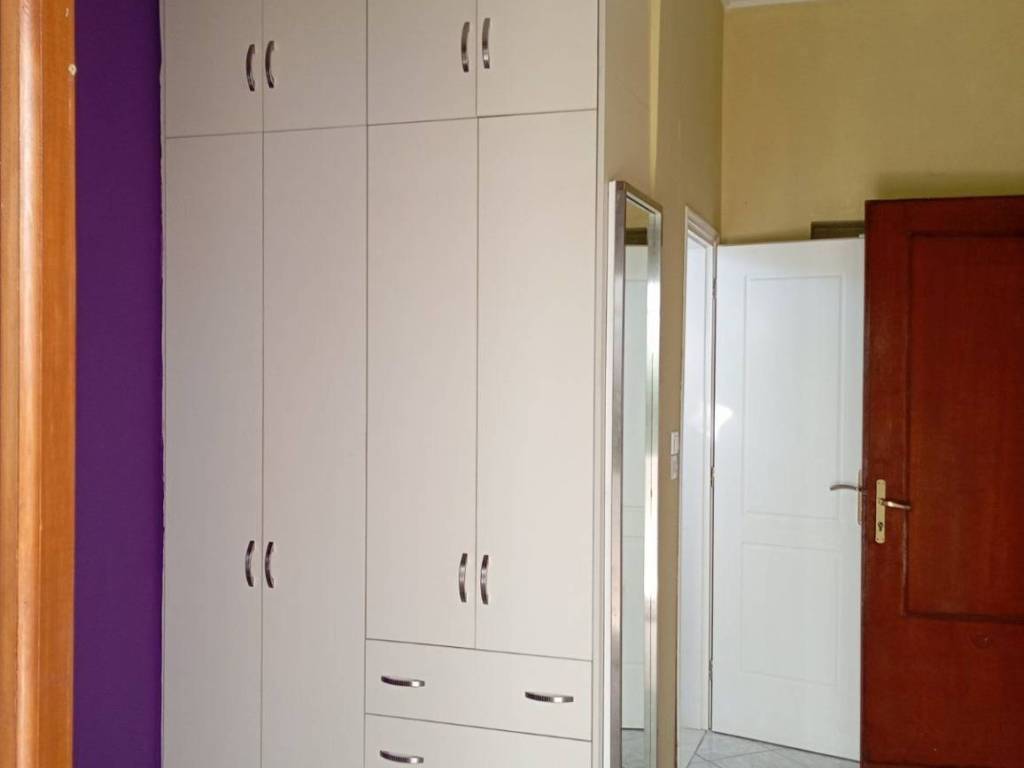 υπνοδωμάτιο ισογείου, ντουλάπα