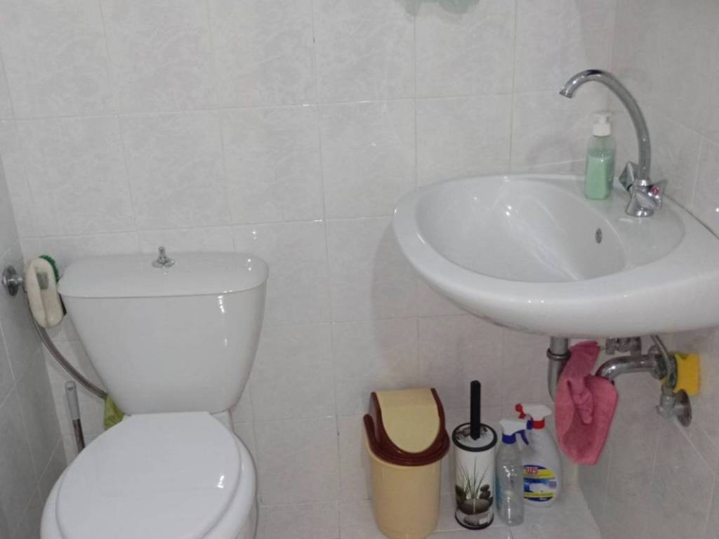 w.c ισογείου