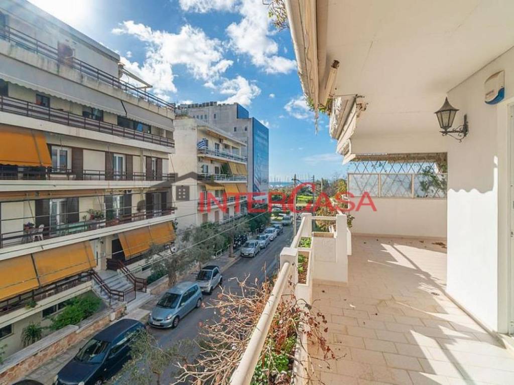 Θέα από μπαλκόνι