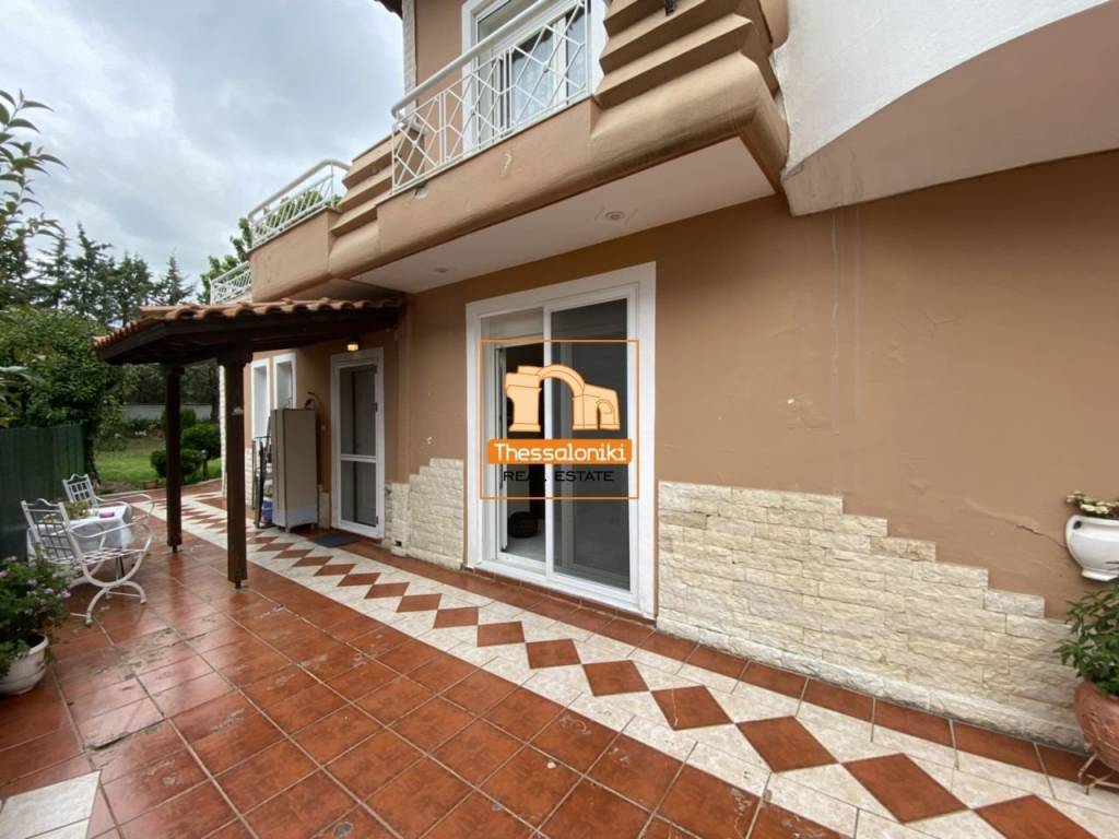 Αμφιθέα, Μονοκατοικία, 300 τ.μ.