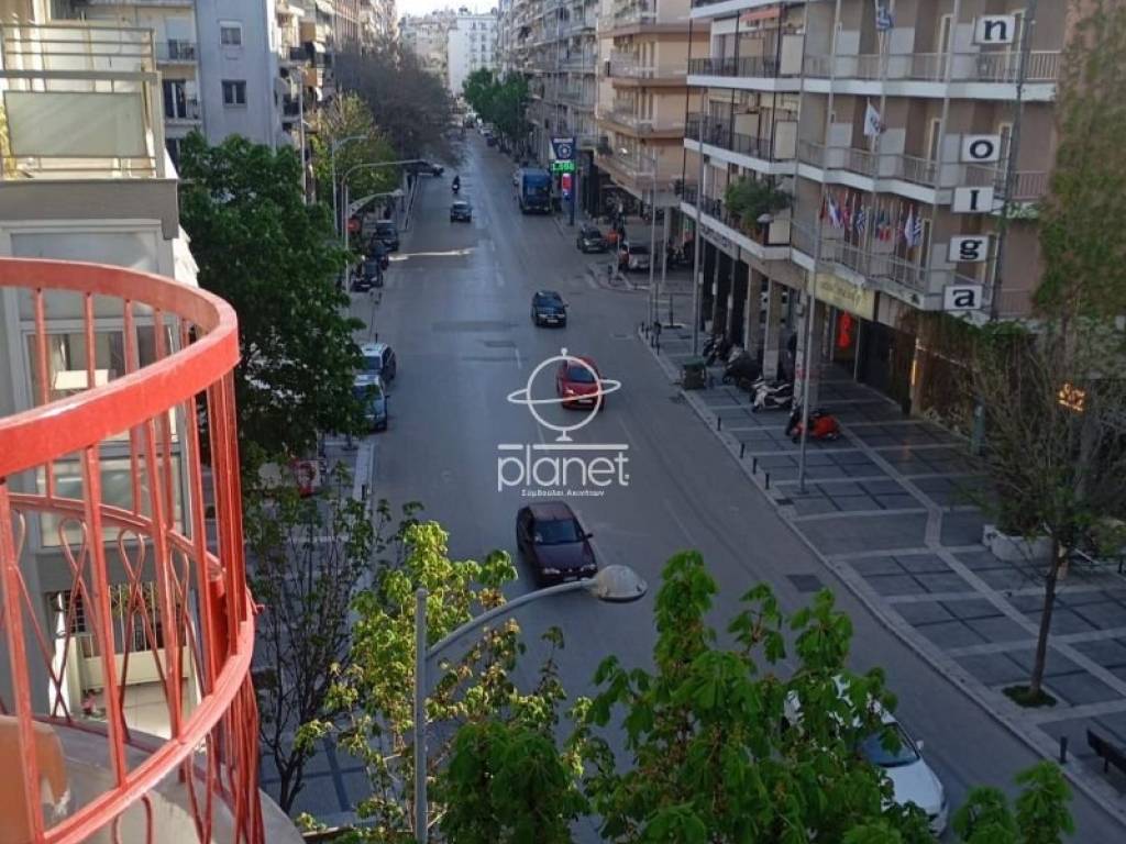 Θέα από μπαλκόνι