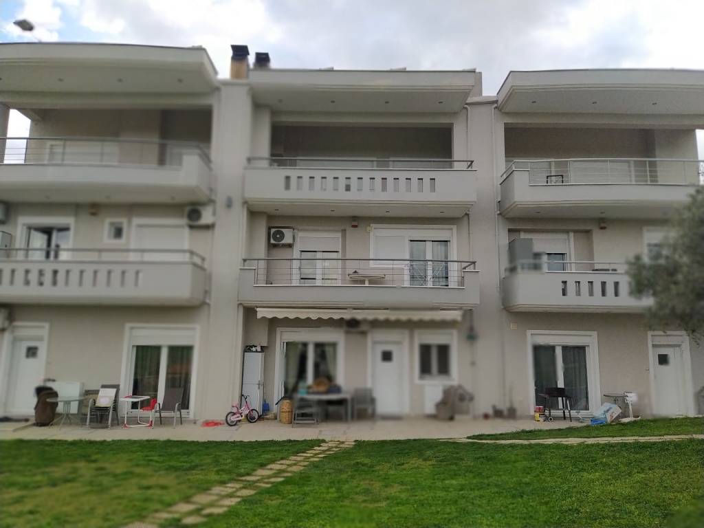 ANYPLACE MESITIKES YPERESIES