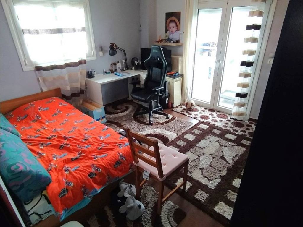 ANYPLACE MESITIKES YPERESIES