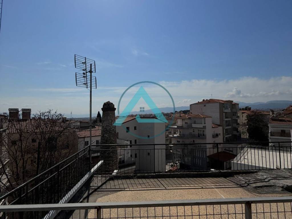 Πίσω Μπαλκόνι