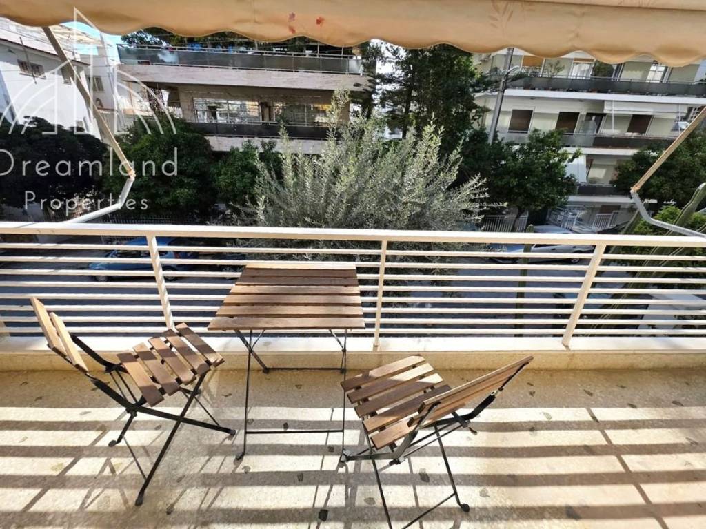 Θέα από μπαλκόνι