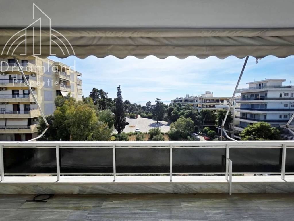 Θέα από μπαλκόνι