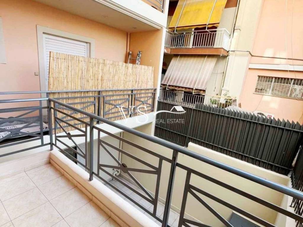 Θέα απο μπαλκόνι